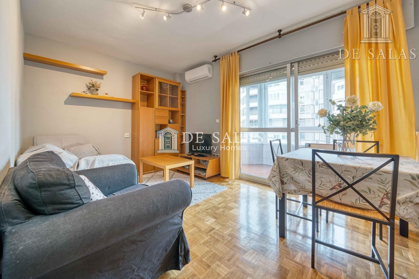 image_390548_0.jpg Piso de un dormitorio en Urbanización cerca de comercios y transporte