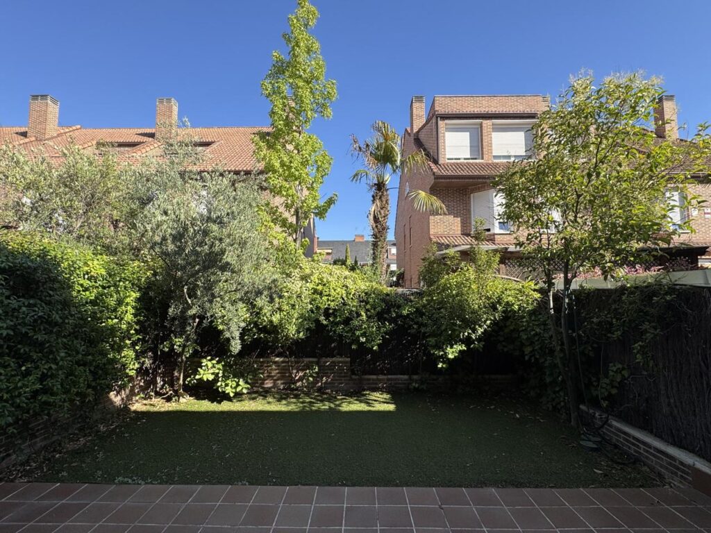 Chalet Adosado para alquilar en la Quinta de los Molinos