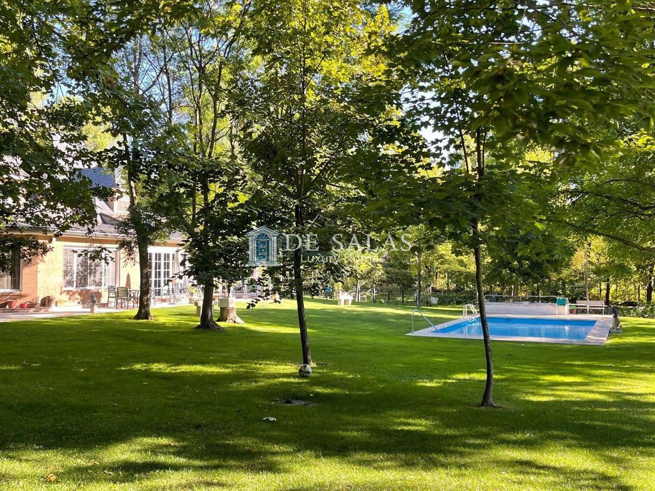 Casa Chalet en venta en Alcobendas de 550m2 REF:MOV03288