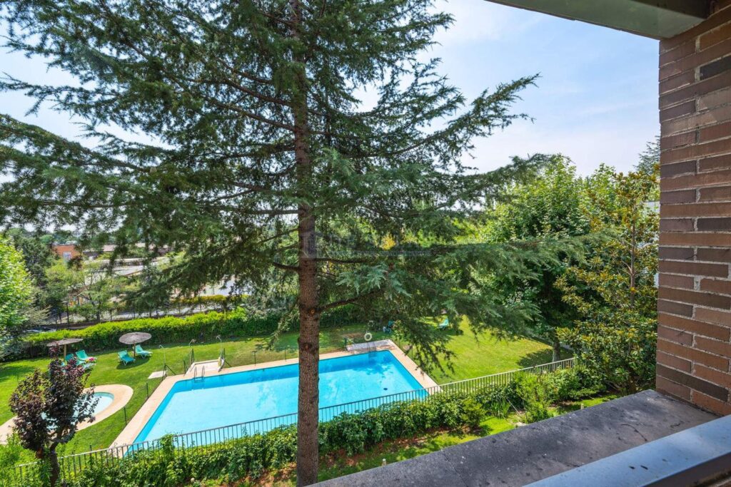 Piso en venta en Alcobendas de 120m2 REF:MOV03266