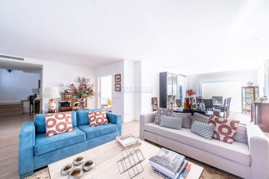 Casa Chalet en venta en Alcobendas de 420m2 REF:MOV03194
