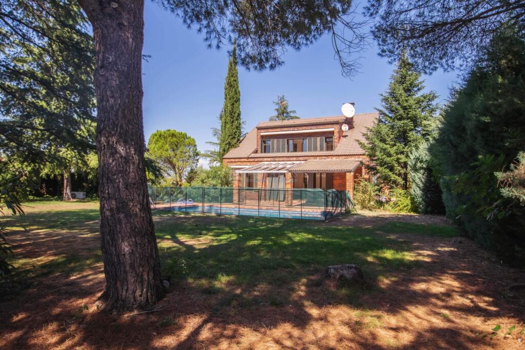 Casa Chalet en venta en Alcobendas de 400m2 REF:MOV03058