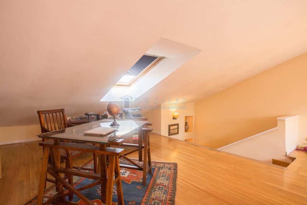 Casa Chalet en venta en Alcobendas de 300m2 REF:MOV02755