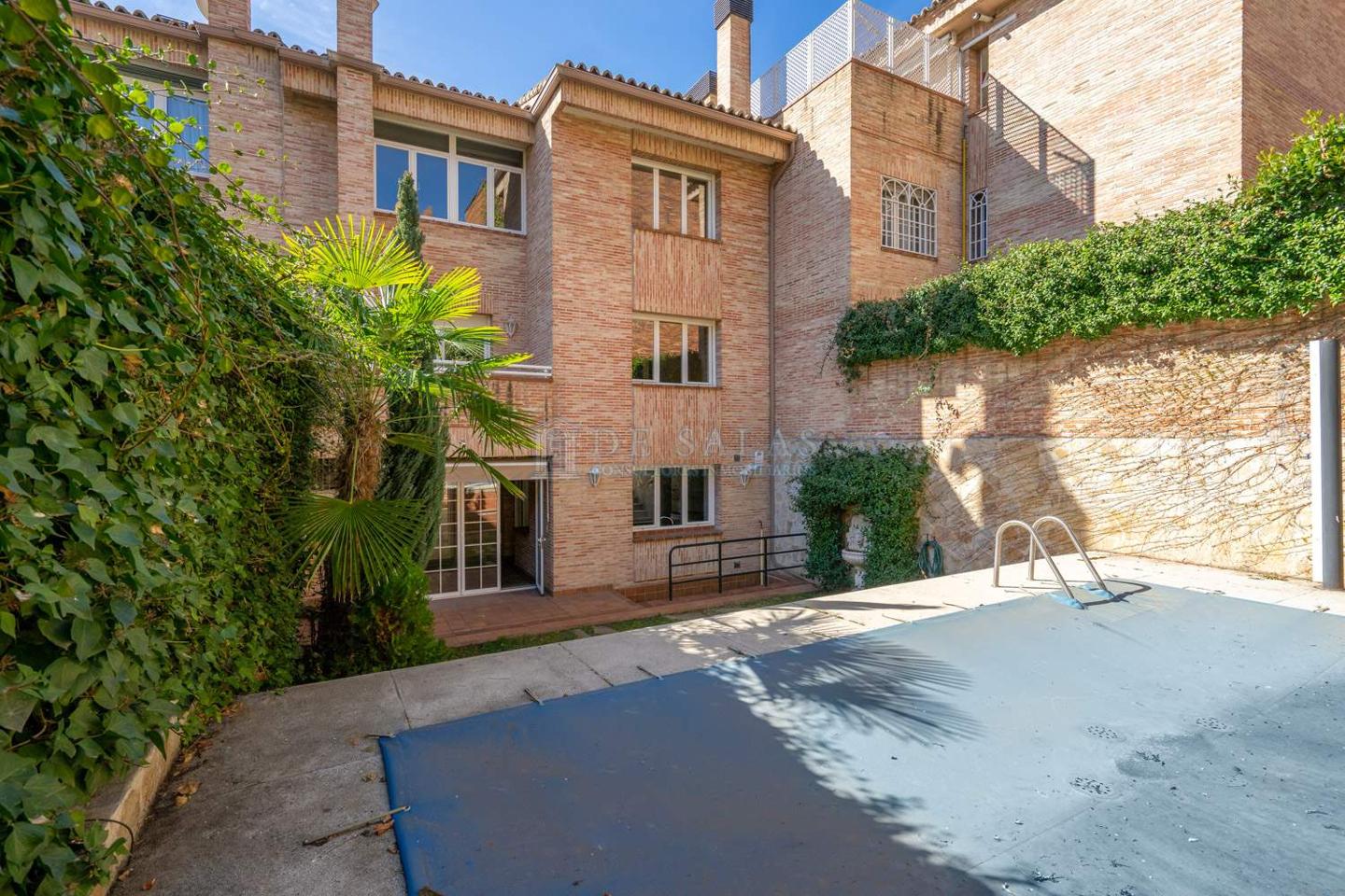 Casa Chalet en venta en Madrid de 500m2 REF:MIV01192