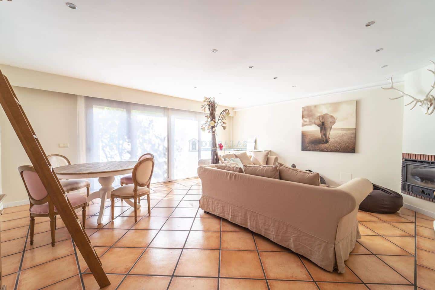 Casa Chalet en venta en Madrid de 224m2 REF:MIV01801