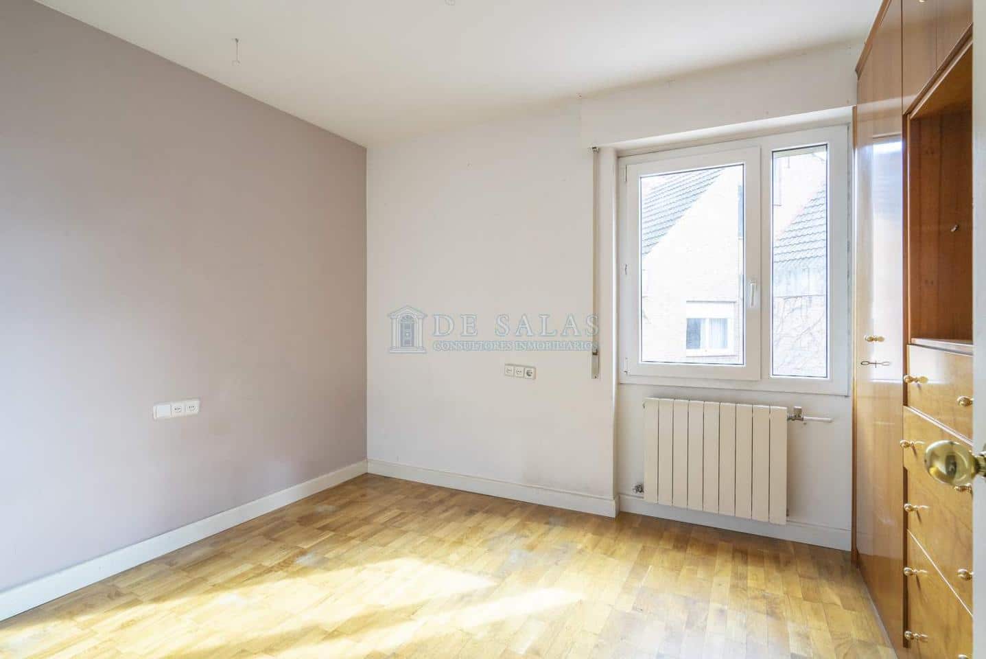 Casa Chalet en venta en Madrid de 300m2 REF:MIV01667