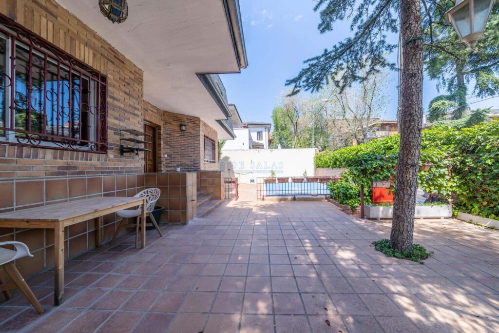 Casa Chalet en venta en Madrid de 463m2 REF:MIV01884