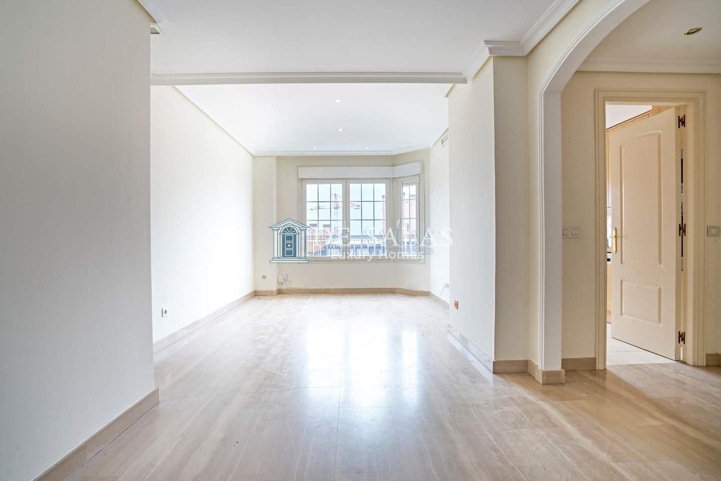 Piso en venta en Madrid de 98m2 REF:MAV02341