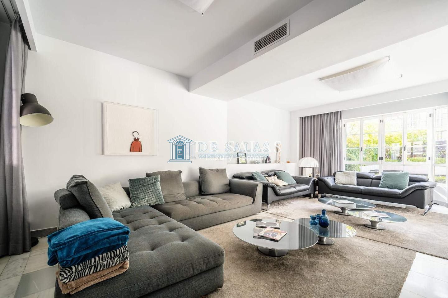 Casa Chalet en venta en Madrid de 438m2 REF:MAV02570