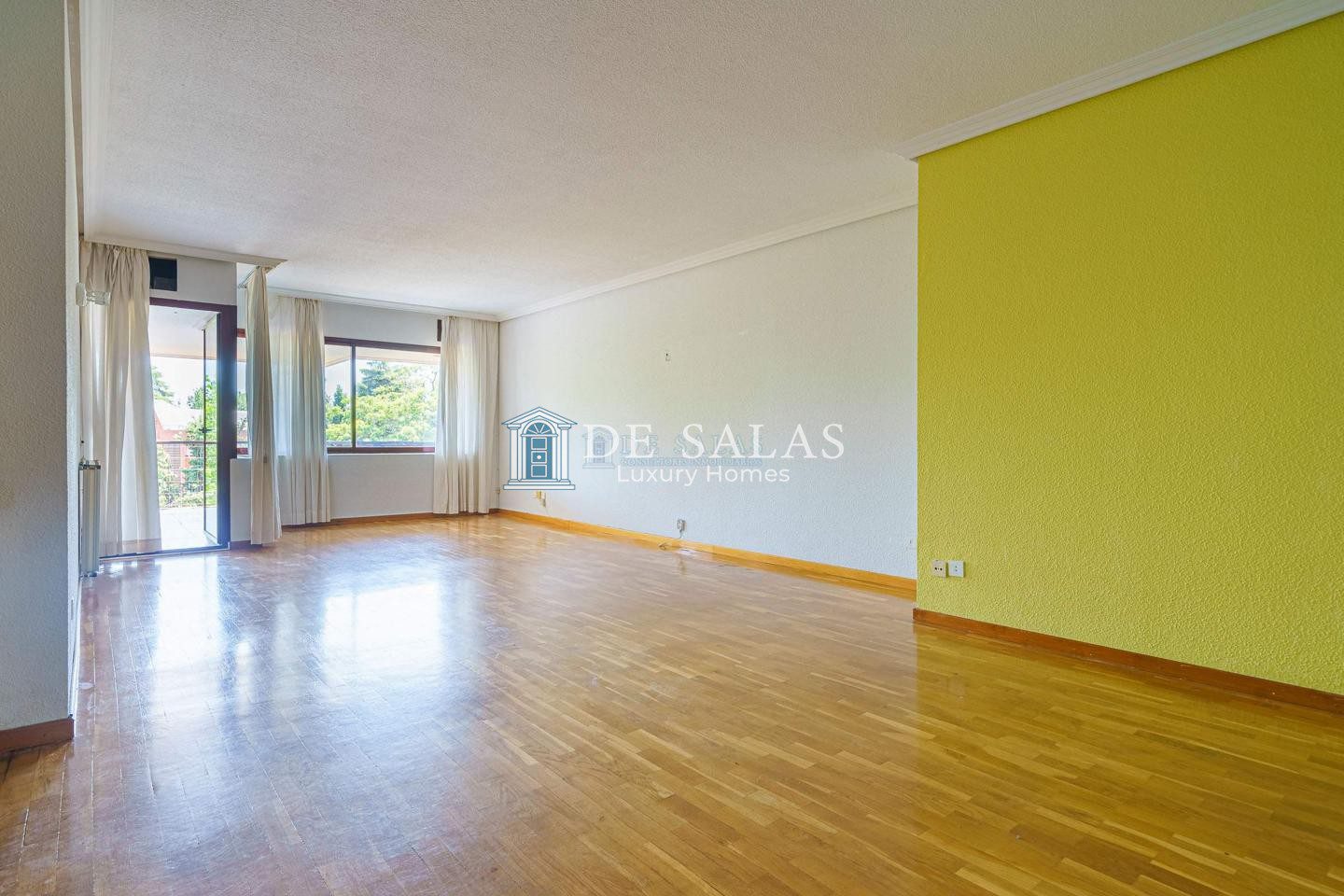 Casa Chalet en venta en Madrid de 194m2 REF:MAV02464