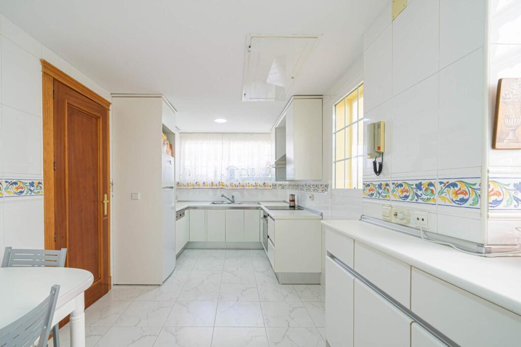 Casa Chalet en venta en Madrid de 396m2 REF:MAV01540