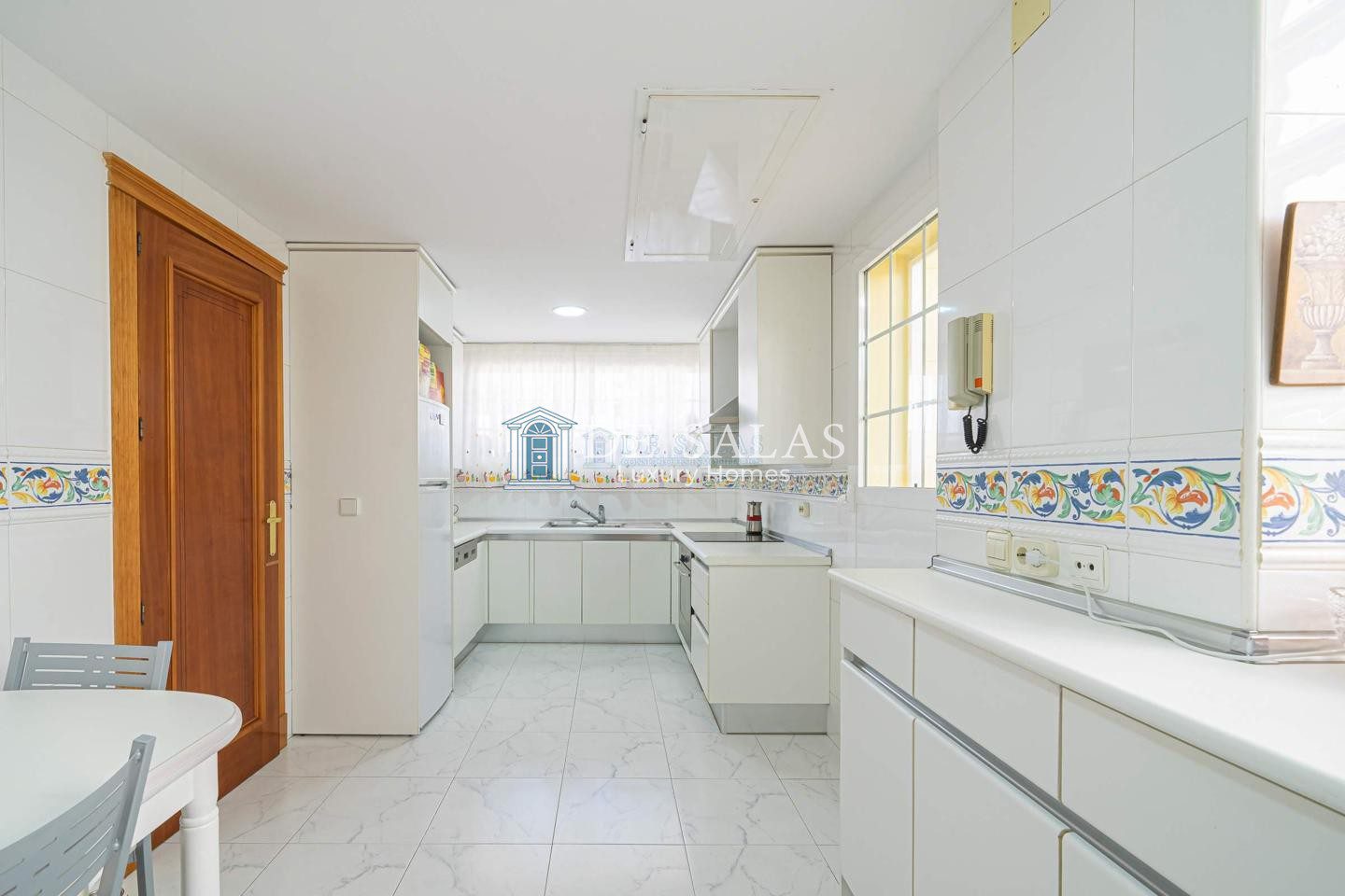 Casa Chalet en venta en Madrid de 396m2 REF:MAV01540