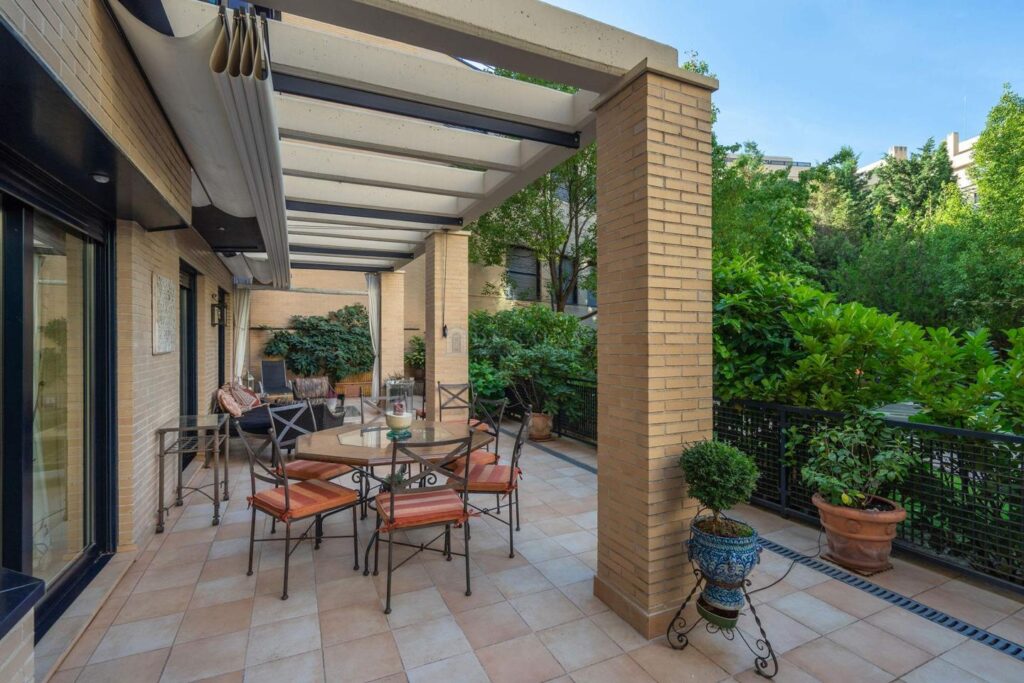 Piso en venta en Madrid de 172m2 REF:MAV02386