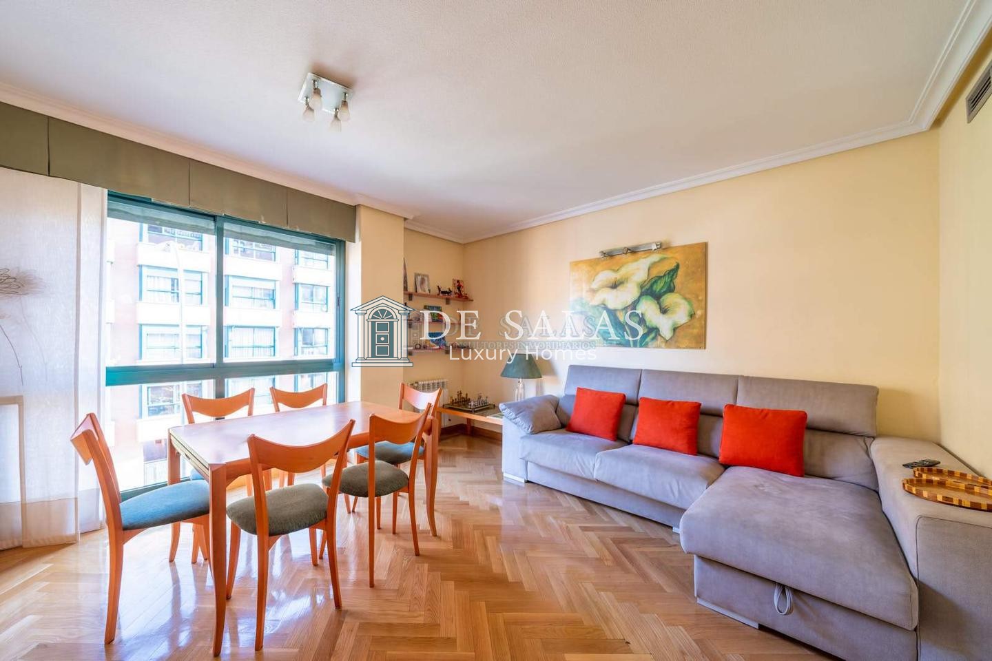 Piso en venta en Madrid de 91m2 REF:MAV02571