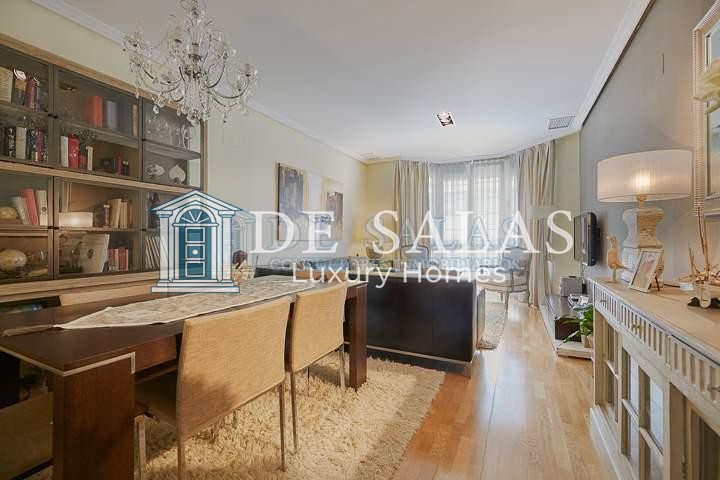 Piso en venta en Madrid de 155m2 REF:MAV02111