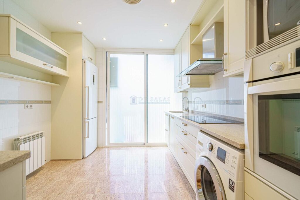 Duplex en venta en Madrid de 165m2 REF:MAV02451