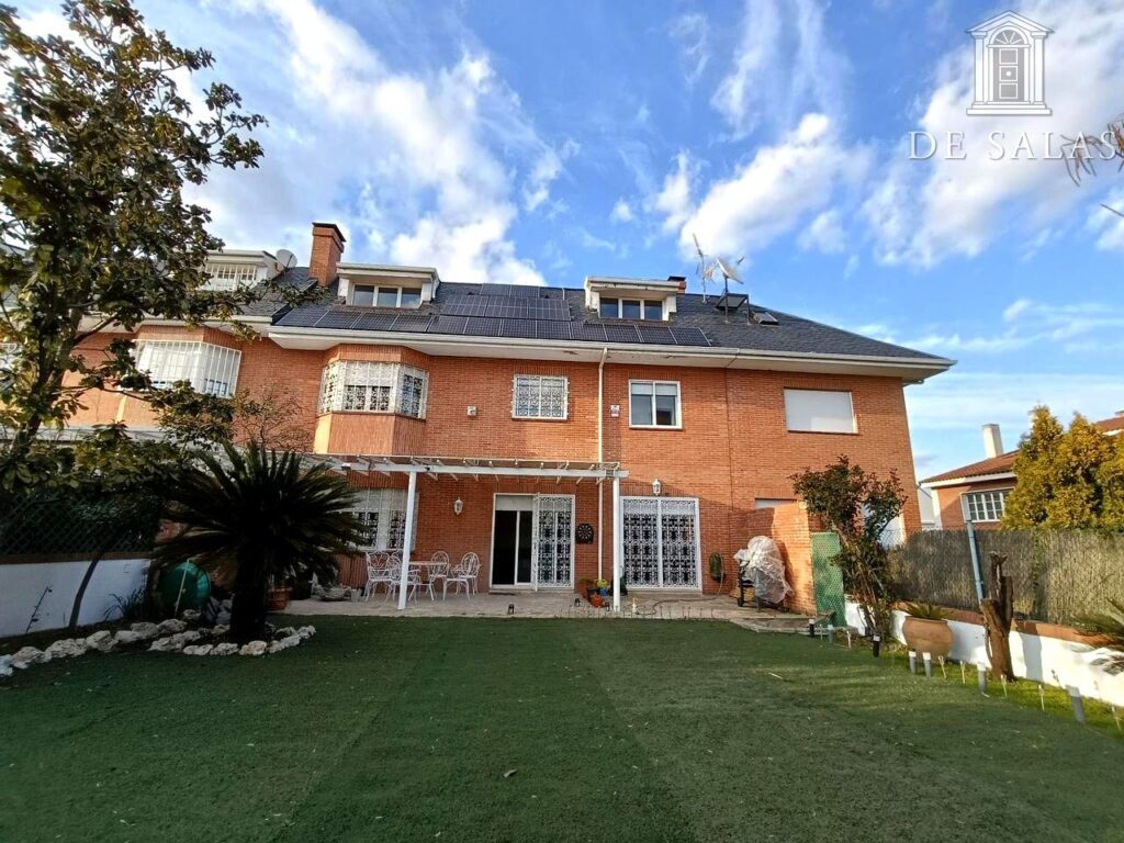 Magnífico Chalet Adosado en el Parque de Conde Orgaz