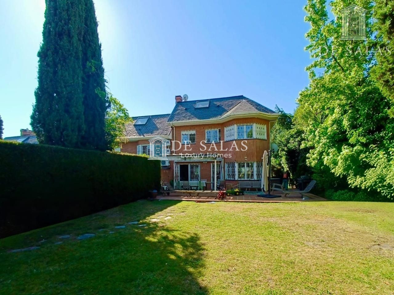 Casa Chalet en alquiler en Madrid de 378m2 REF:MAA2209