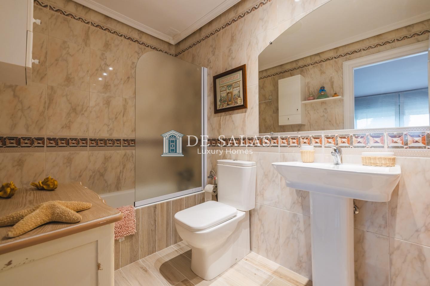 Chalet pareado de lujo en prestigiosa urbanización privada