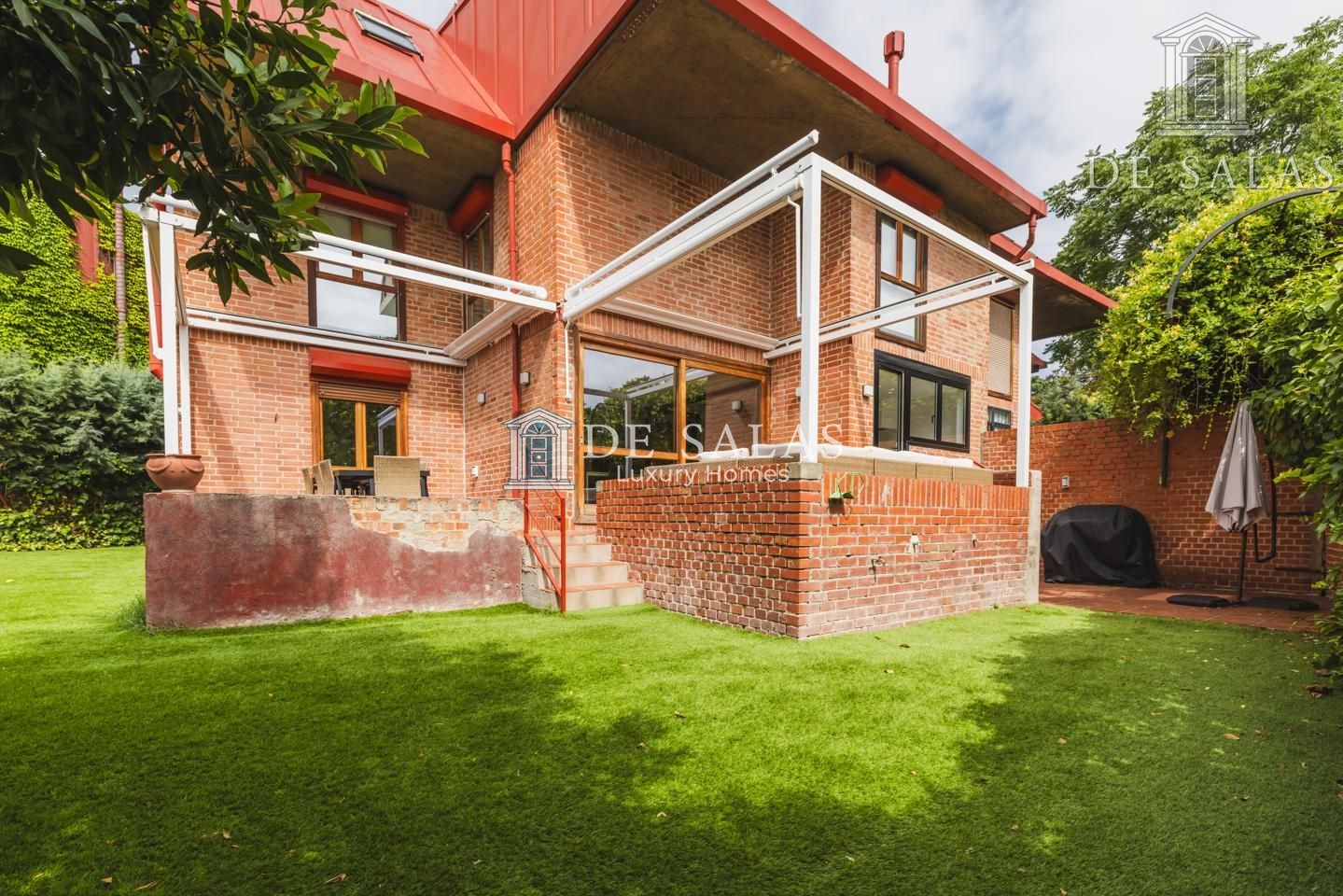Magnífico Chalet Pareado en Alameda de Osuna cerca de colegios y Parques