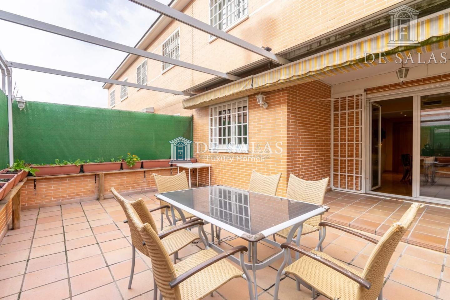 Estupendo chalet adosado en Conde Orgaz para alquilar