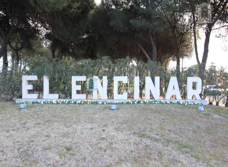 Chalet independiente de lujo a estrenar en El Encinar de los Reyes – 480 m2