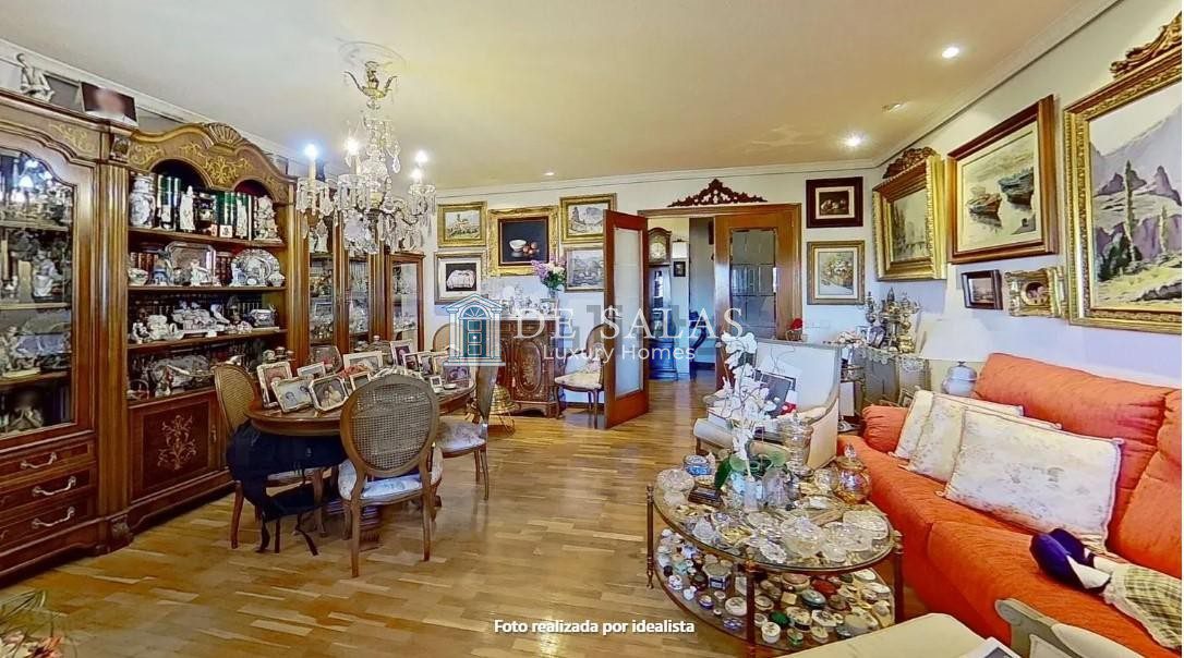 Piso en venta en Mirasierra