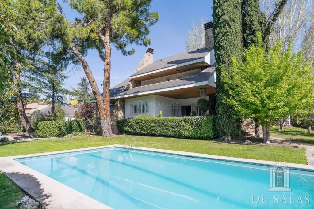 Impresionante Chalet Independiente en Conde Orgaz