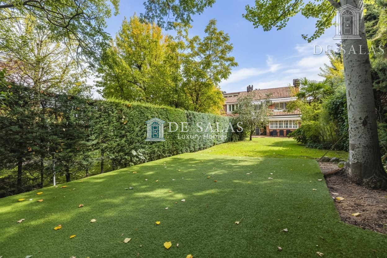 Exclusivo Chalet Pareado en Mirasierra