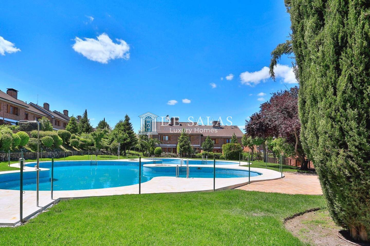 Casa Chalet en alquiler en Alcobendas de 209m2 REF:MOA01945