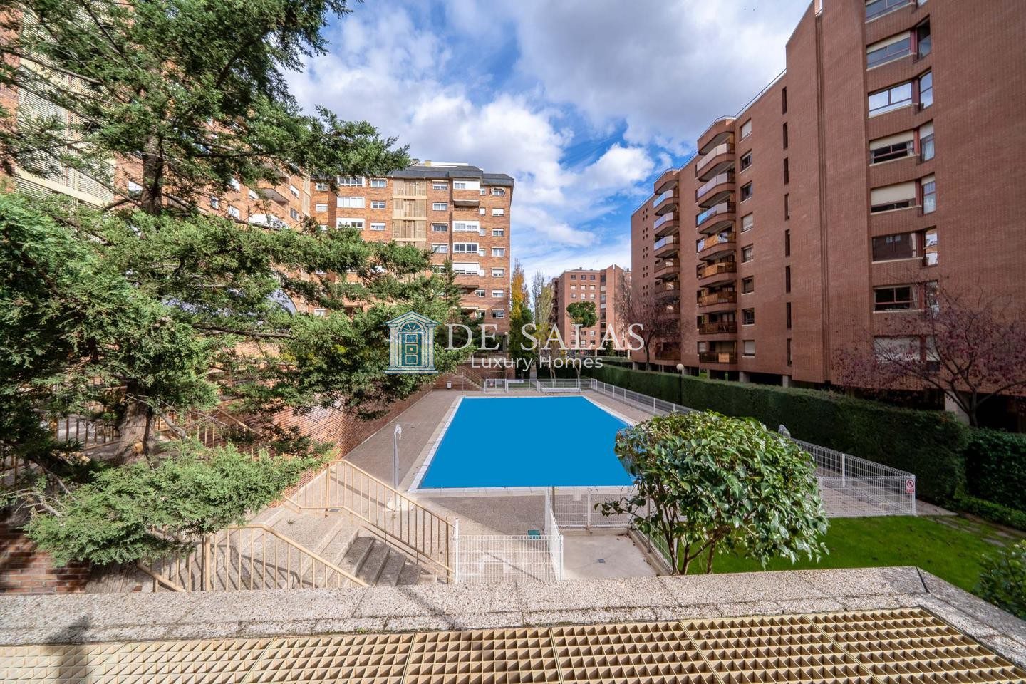 Estupendo piso en Mirasierra